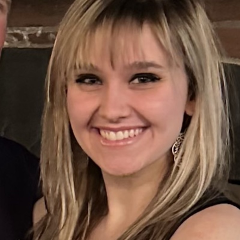 Meet your Posher, Marissa